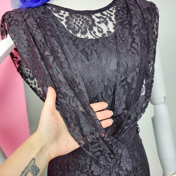Vintage 80s Black Lace Wiggle Dress - Picture 2 of 7